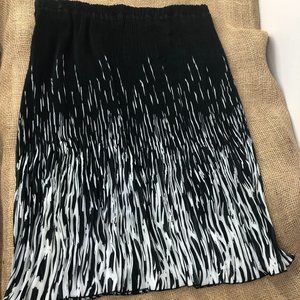 Mini Pleats Magic Scarf, Long Stretch Skirt, One Size (M-XXL) Blk/white